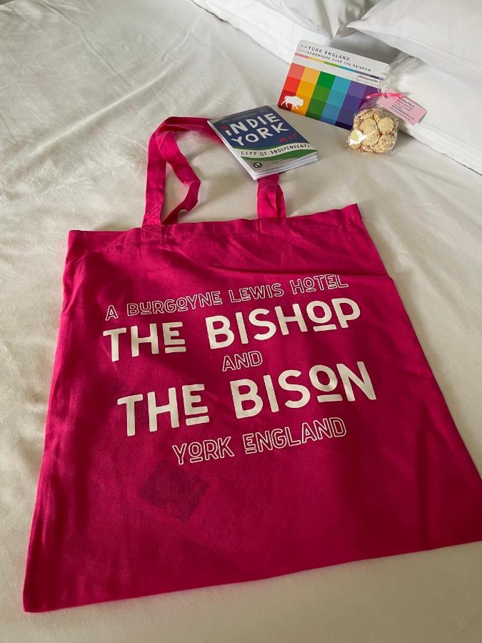 לינה וארוחת בוקר יורק The Bishop And The Bison מראה חיצוני תמונה
